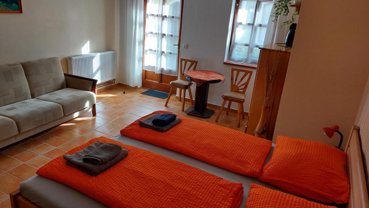 Rozmberska Basta Guest house *